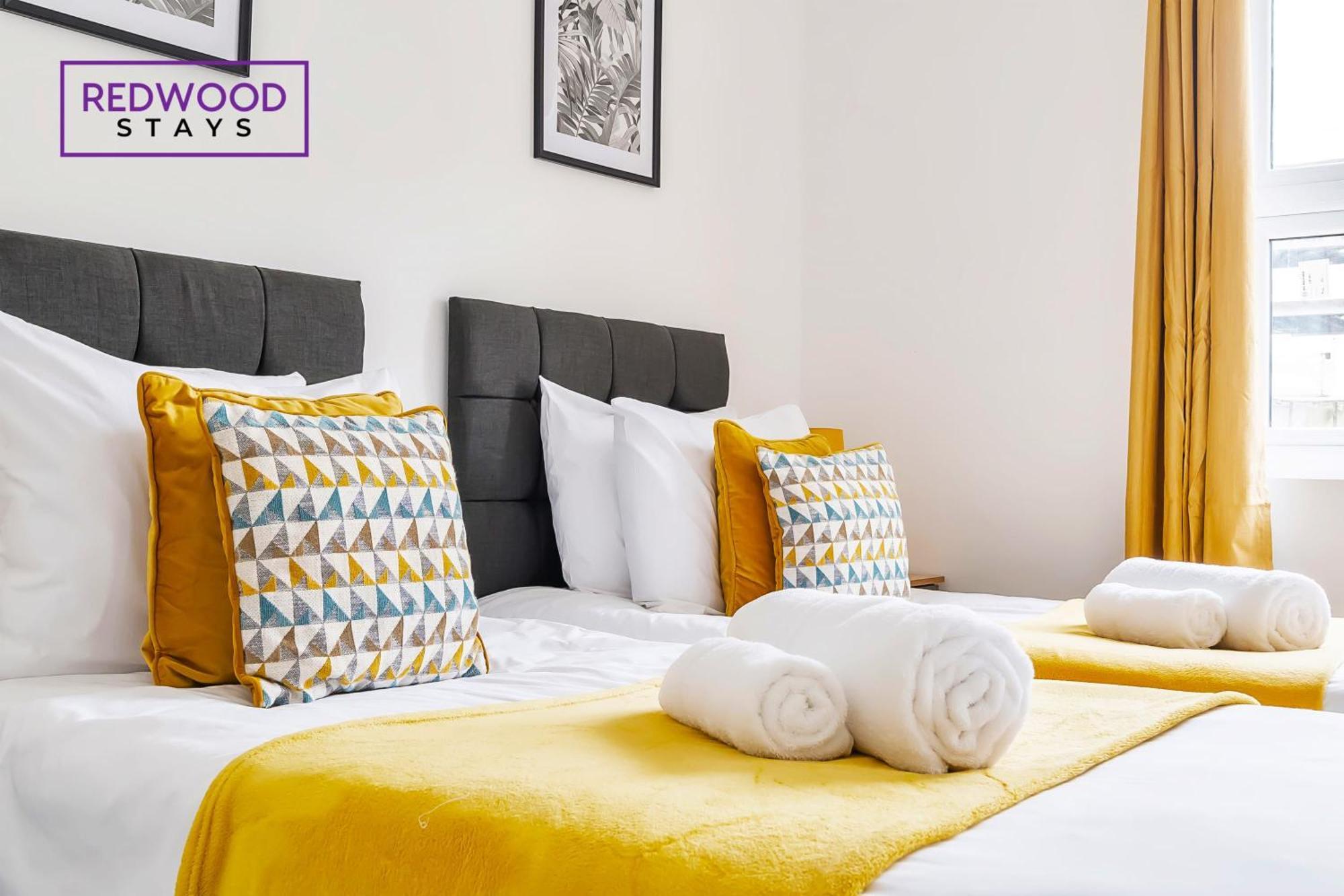 Brand New, 2 Bed 1 Bath, Modern Town Center Apartment, Free Wifi & Netflix By Redwood Stays Aldershot Dış mekan fotoğraf