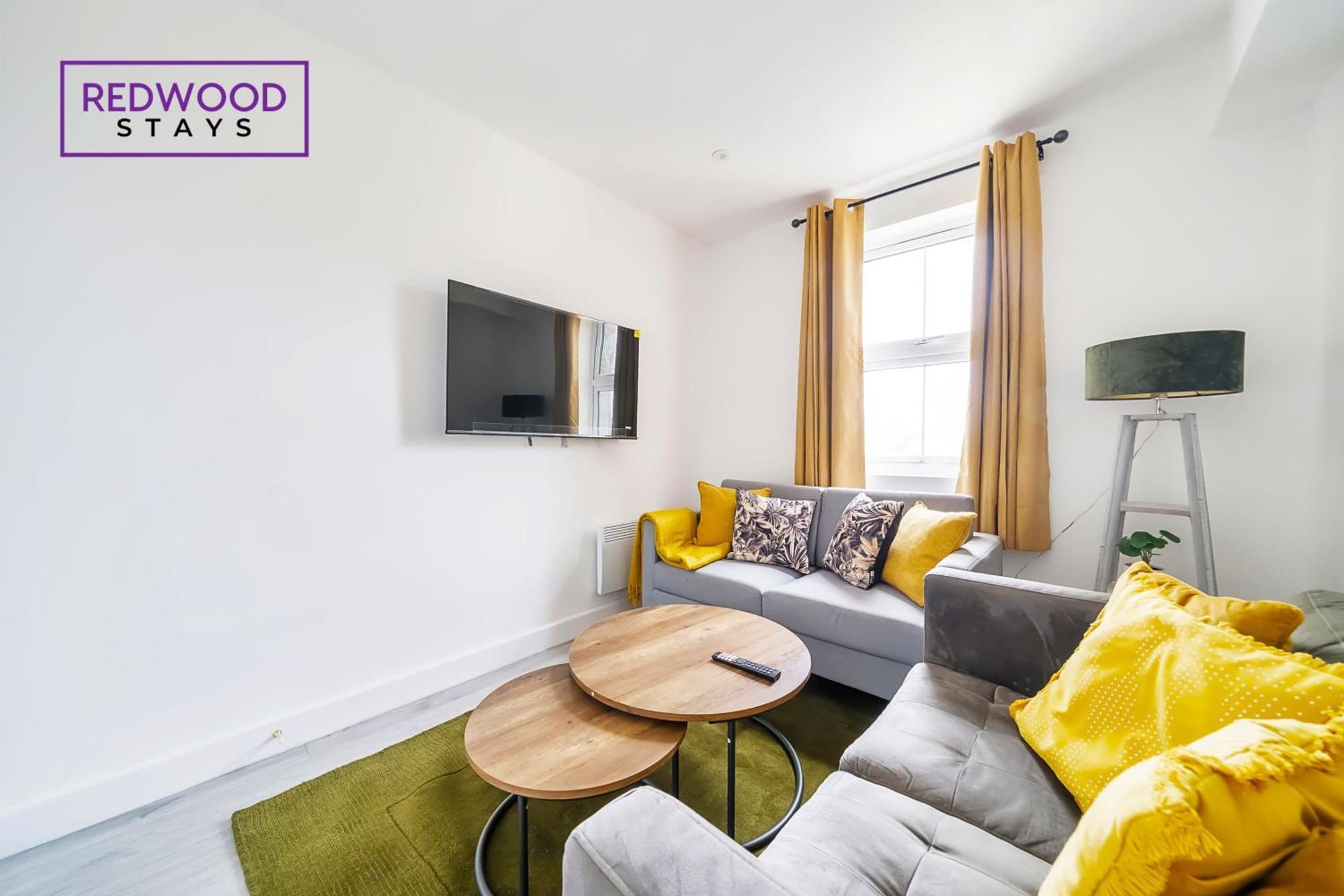 Brand New, 2 Bed 1 Bath, Modern Town Center Apartment, Free Wifi & Netflix By Redwood Stays Aldershot Dış mekan fotoğraf